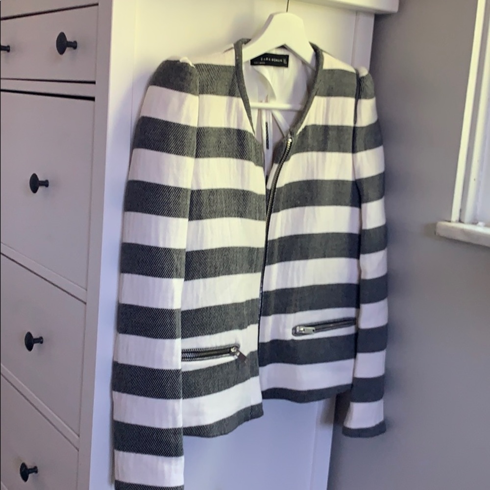 Zara Women's Striped Black and White Blazer Jacket